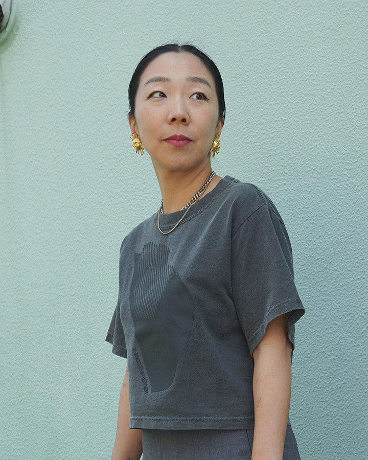 AICON × CROPPED T-SHIRT