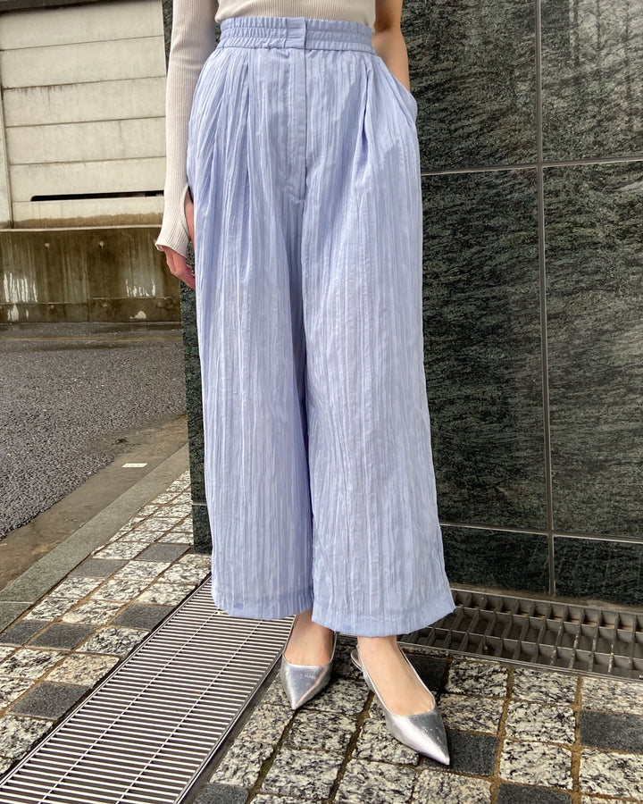 H:161cm / 01size