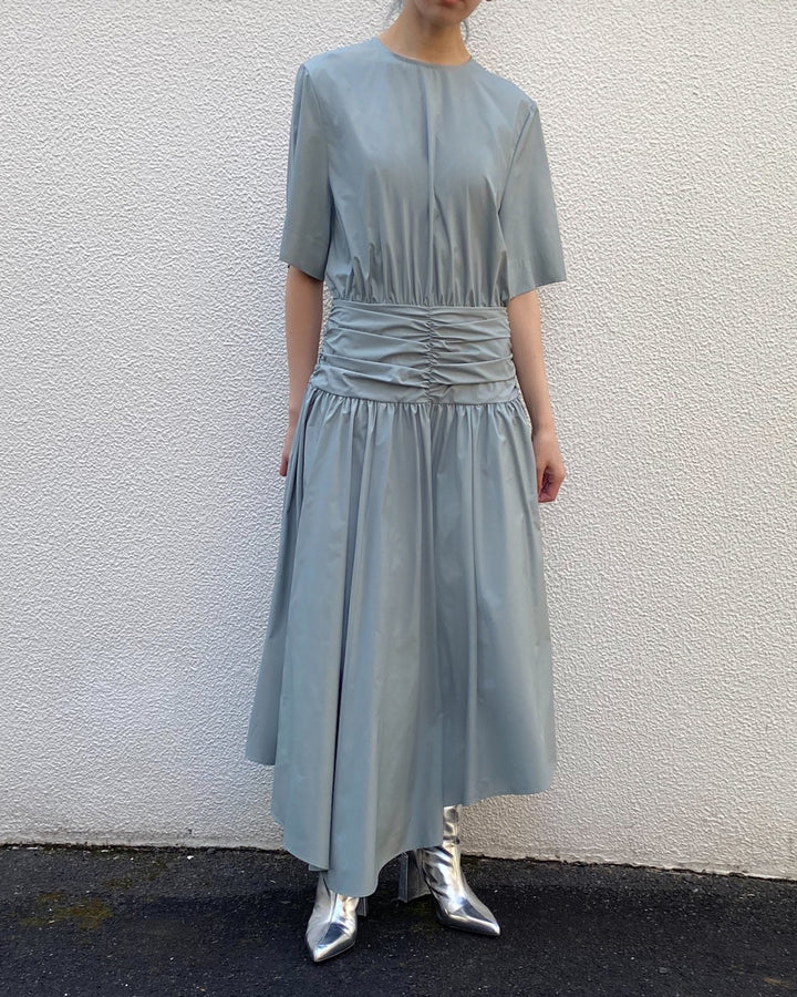 H:161cm / 02size