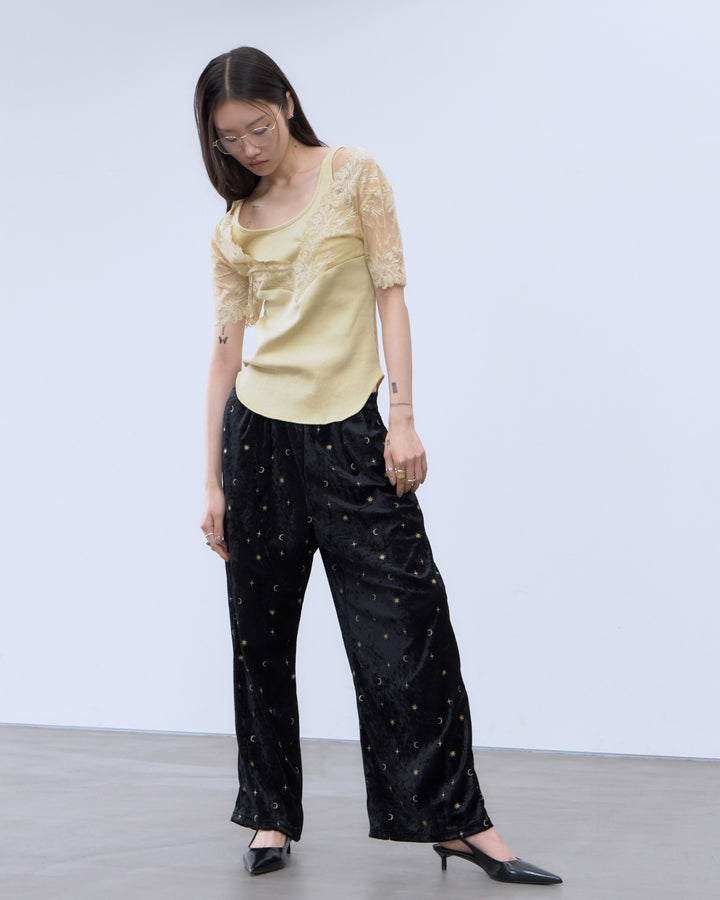 STICKER PRINT VELOUR PANTS