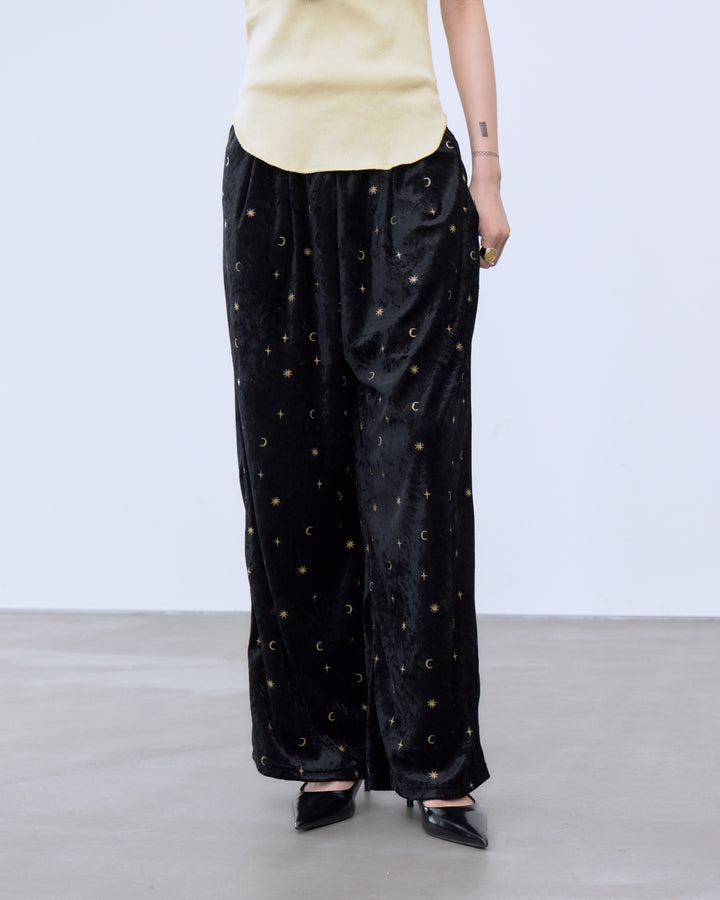 STICKER PRINT VELOUR PANTS