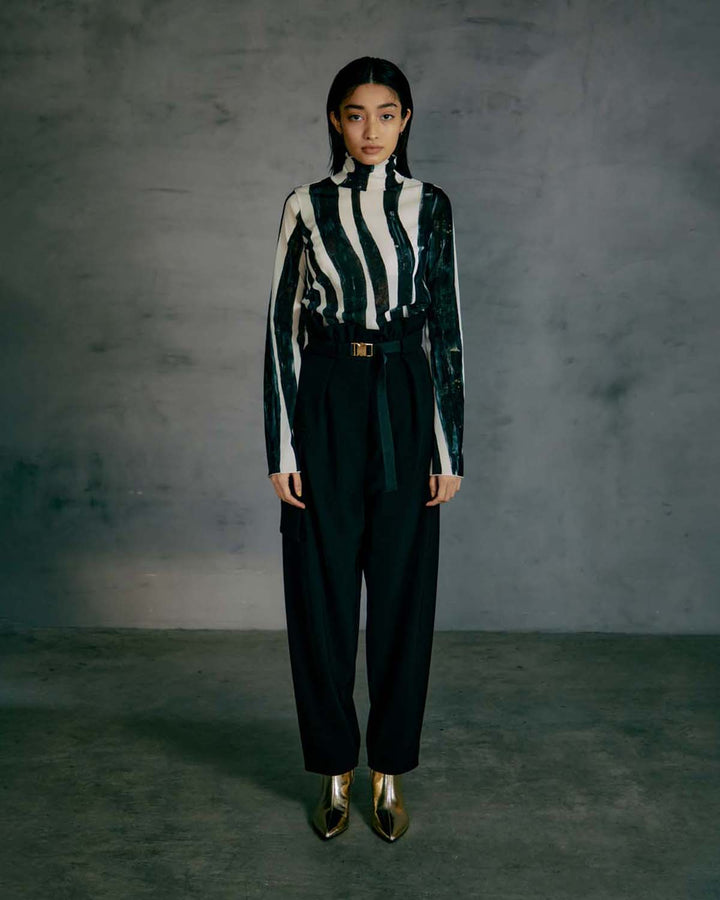 WIND STRIPE PRINT HIGH NECK TULLE TOPS