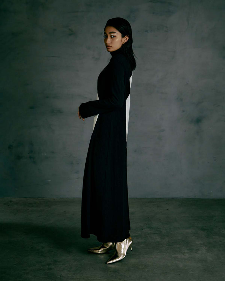 CONTRAST HIGH NECK RIB MAXI DRESS