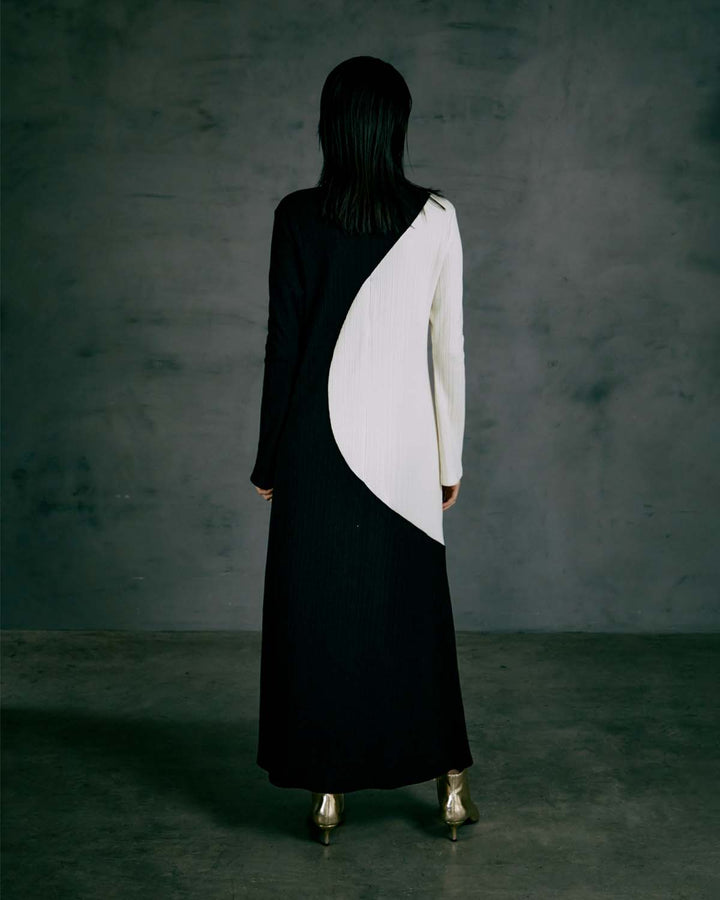 CONTRAST HIGH NECK RIB MAXI DRESS