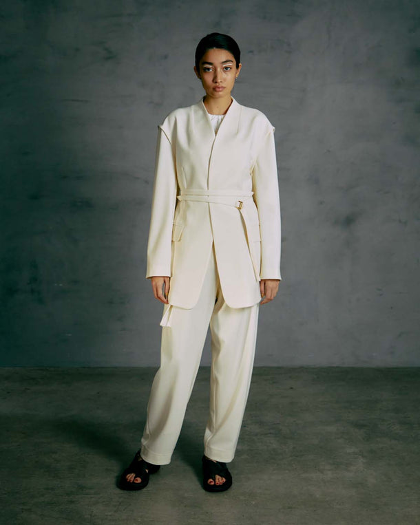 DOUBLE CLOTH COLLARLESS JACKET