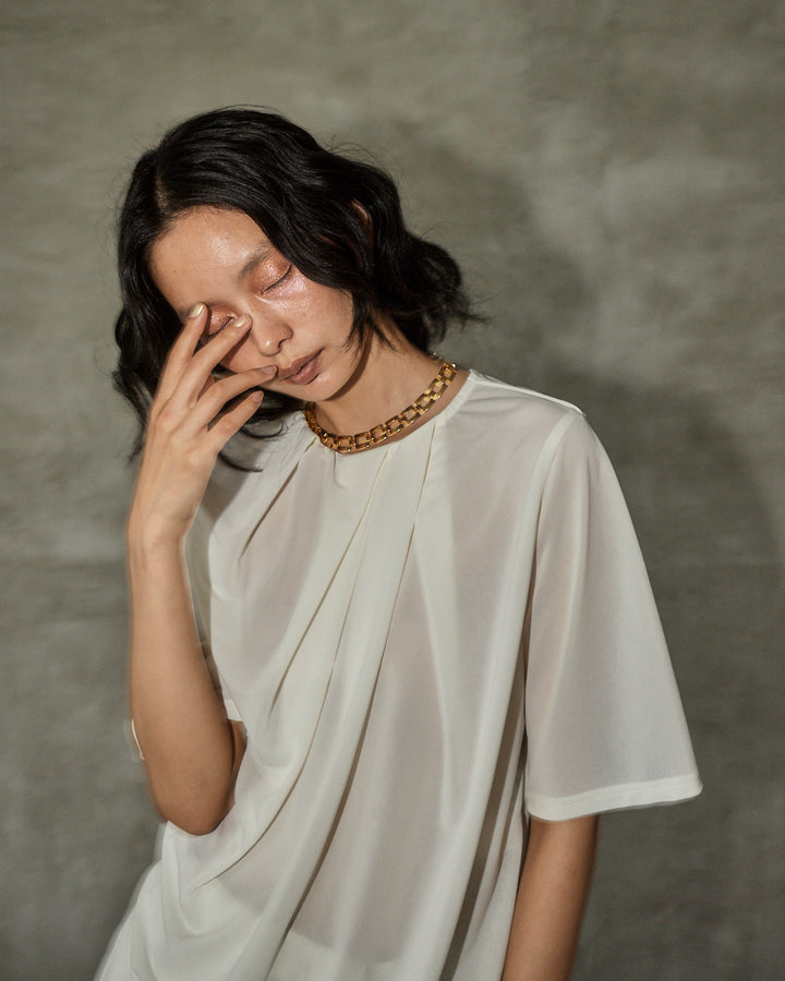SHEER T-BLOUSE WITH CHAIN