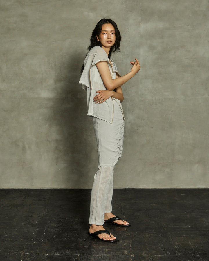 ZIP UP SLEEVE-LESS YORYU TOPS