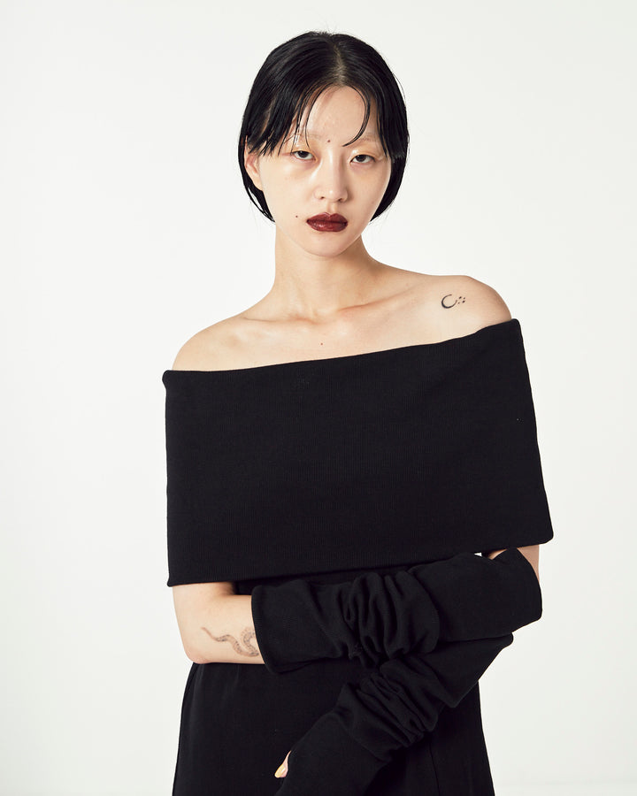 OFF-SHOULDER RIB DRESS WITH ARM WARMER