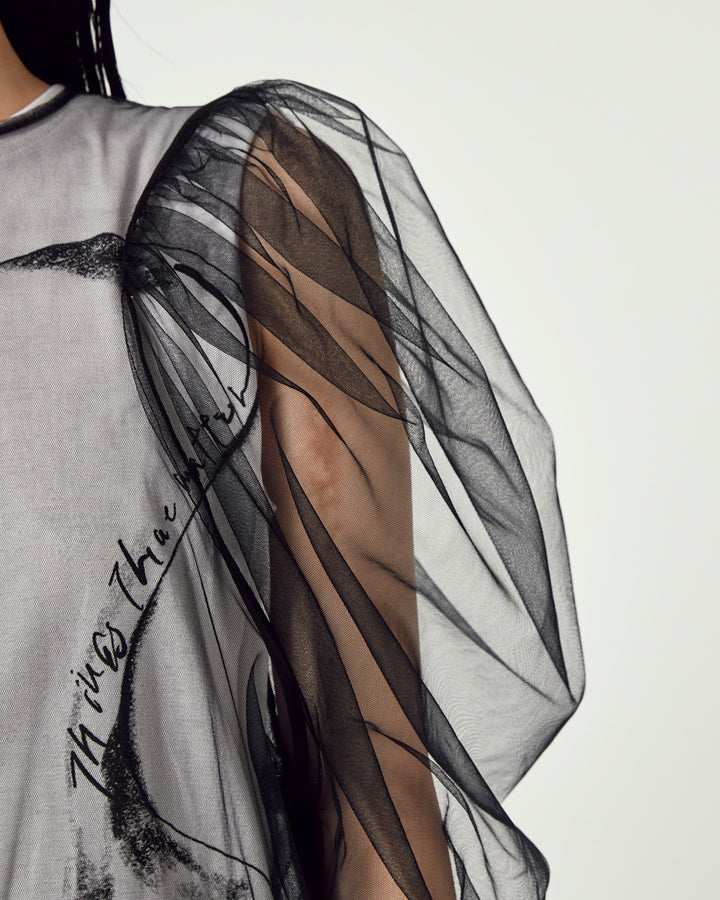 VOLUME SHOULDER TULLE BLOUSE & PRINT T-SHIRT