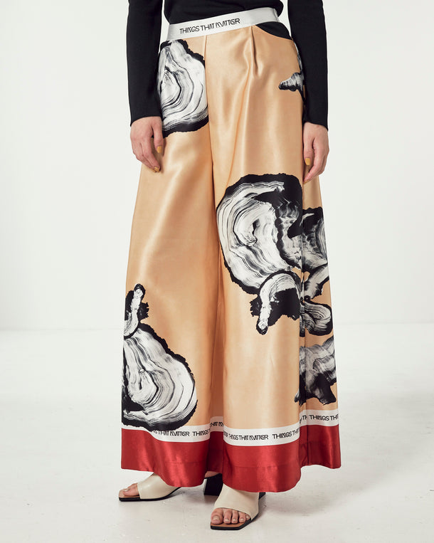 BODY TRIP HIP BONE CUTTING WIDE PANTS