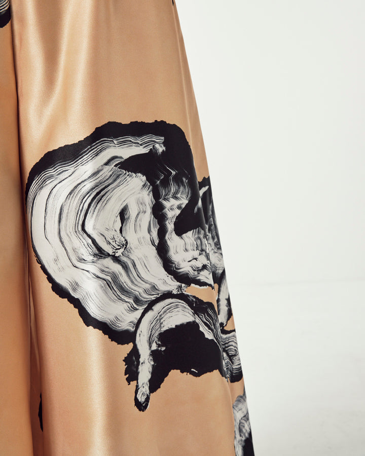 BODY TRIP HIP BONE CUTTING WIDE PANTS