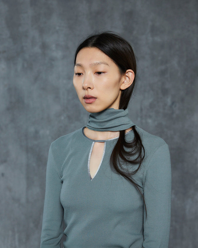 HIGH NECK NOTCH TERECO RIB TOPS