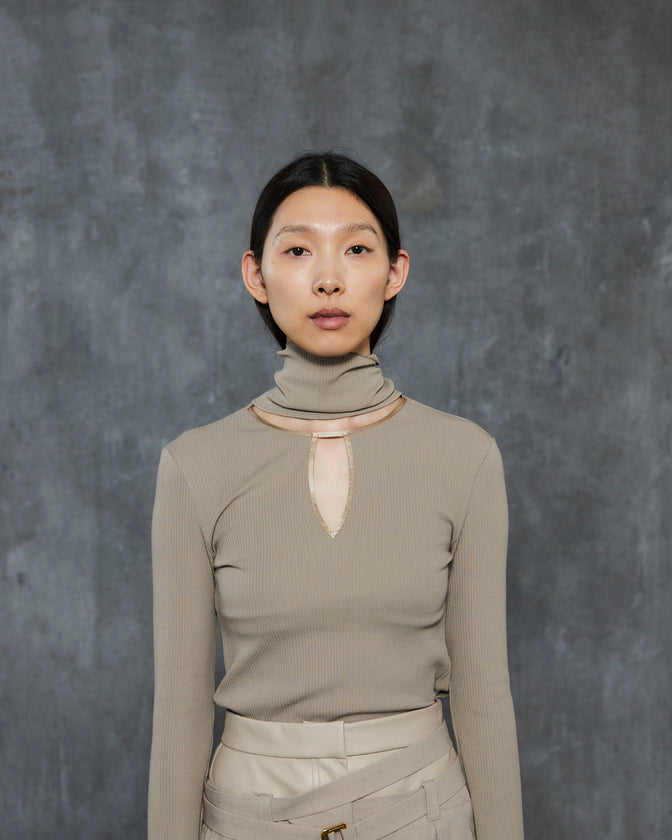 HIGH NECK NOTCH TERECO RIB TOPS