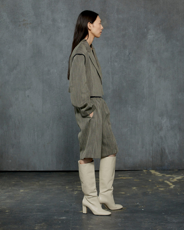 HERRINGBONE TWEED CROPPED JACKET