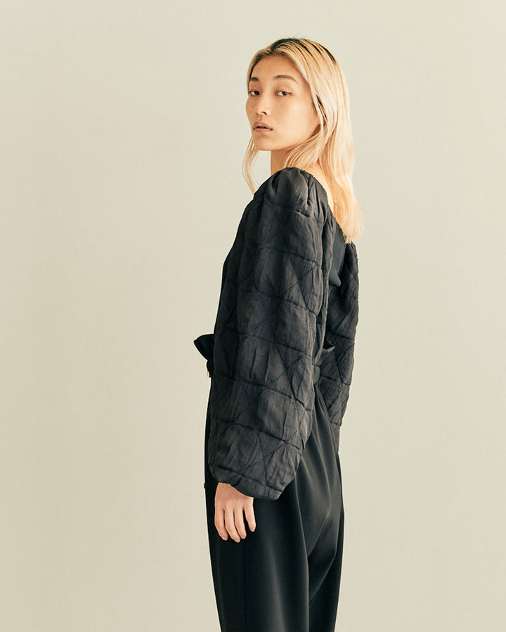 CONFLICTING POWER SLEEVE BLOUSE