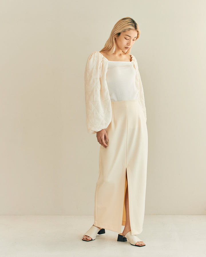 CONFLICTING POWER SLEEVE BLOUSE