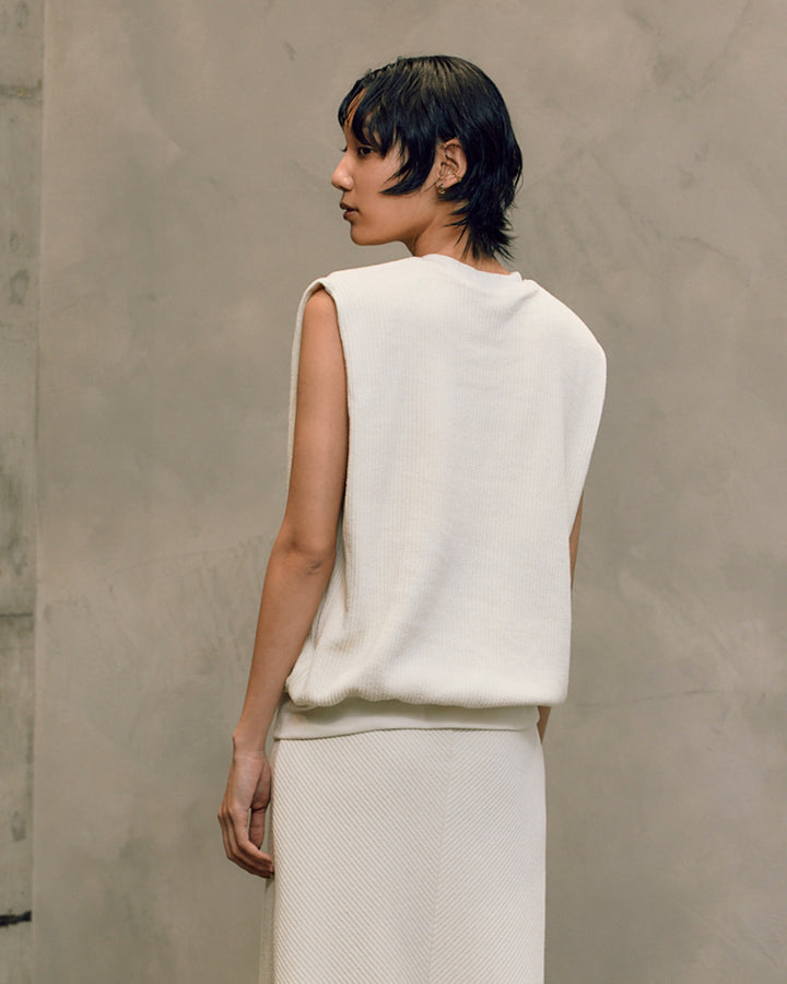 BOUCLE JERSEY SLEEVELESS TOPS