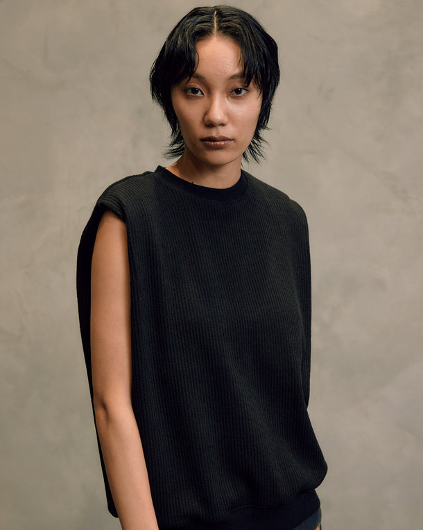 BOUCLE JERSEY SLEEVELESS TOPS