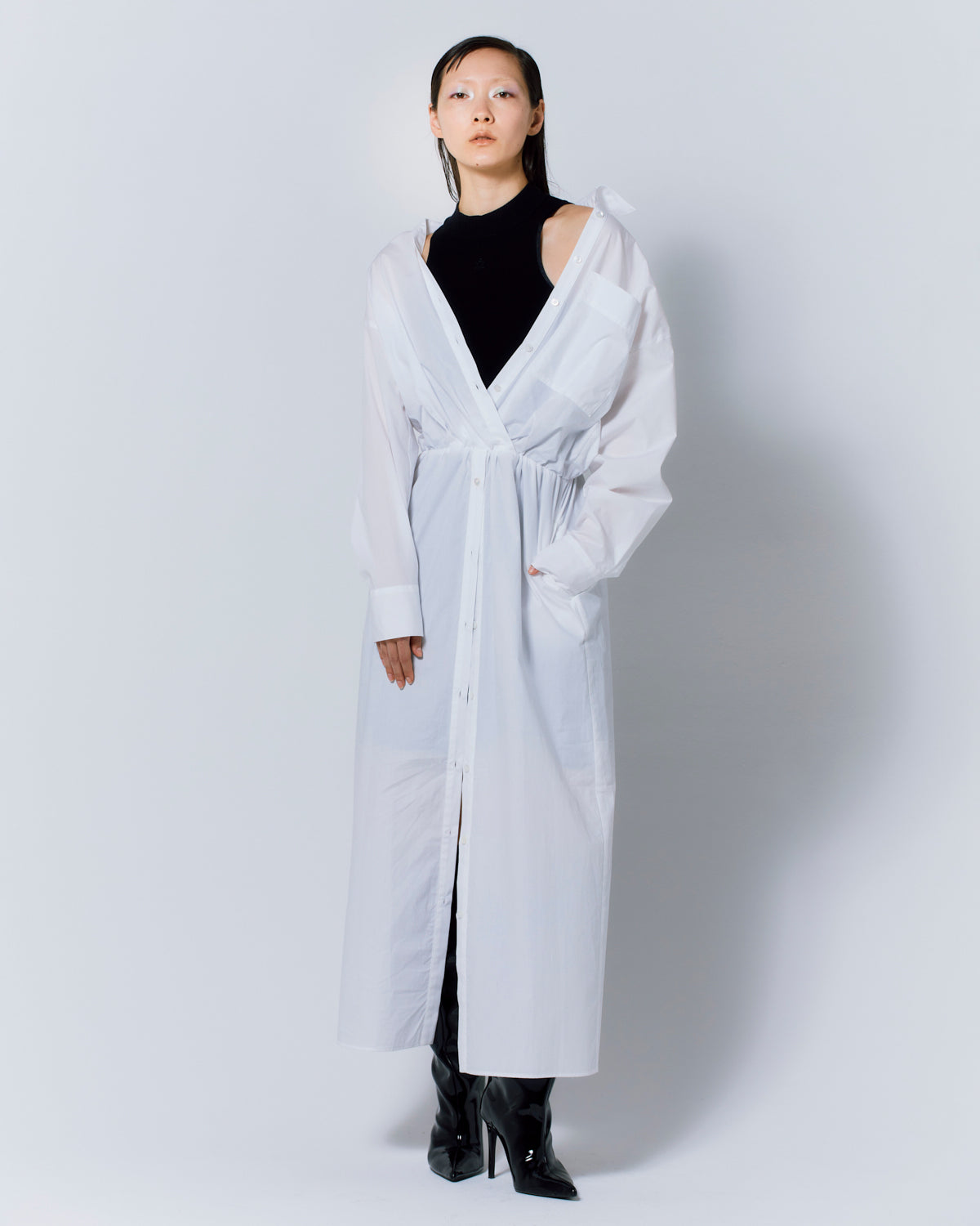 SALE【AMI】ミニシャツドレス an /アン】襟付き/ ボタン/ 袖あり/ ショートスリーブ/ プリーツ