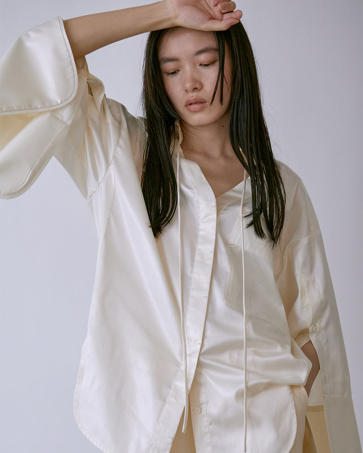 LEATHER-LIKE SATIN DETACHABLE COLLAR SHIRT