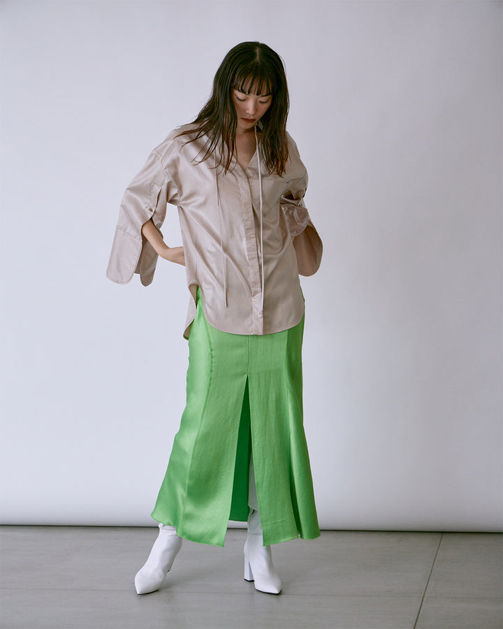 LEATHER-LIKE SATIN DETACHABLE COLLAR SHIRT