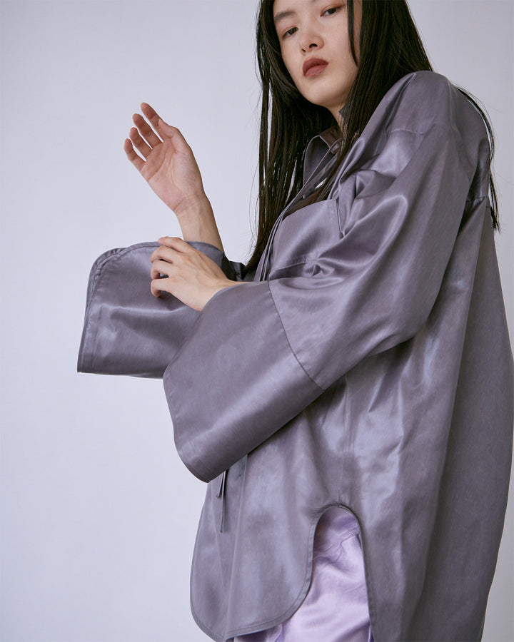 LEATHER-LIKE SATIN DETACHABLE COLLAR SHIRT