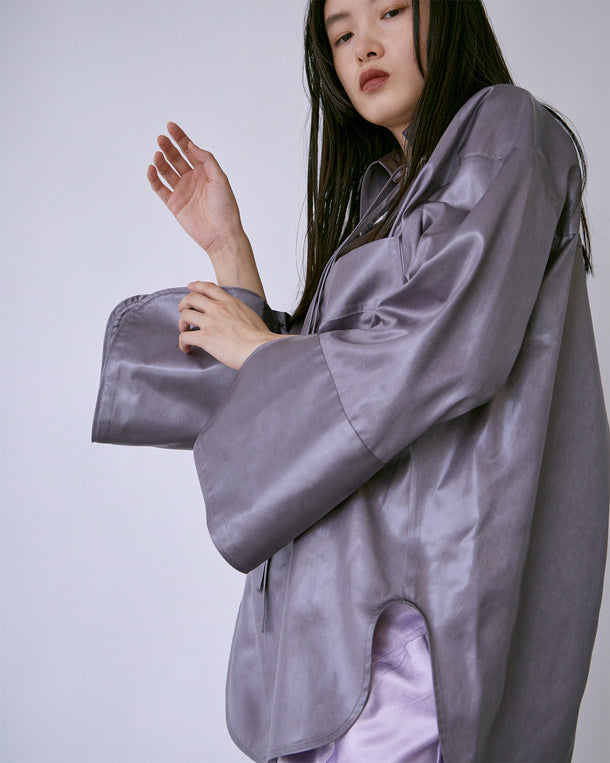 LEATHER-LIKE SATIN DETACHABLE COLLAR SHIRT